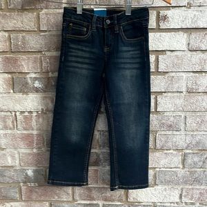 Lee Premium toddler jeans with stretch. Dark wash and straight leg. NWT SIZE 4T